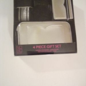 NoBo No Boundaries brand women's crossbody purse